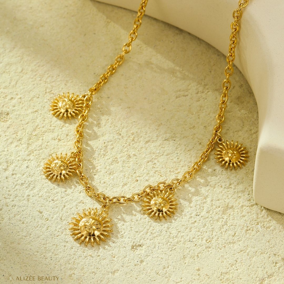 Pendentif Soleil en Acier Inoxydable 304 Plaqué Or 18k collier en or - alizée beauty- bijoux fantaisie